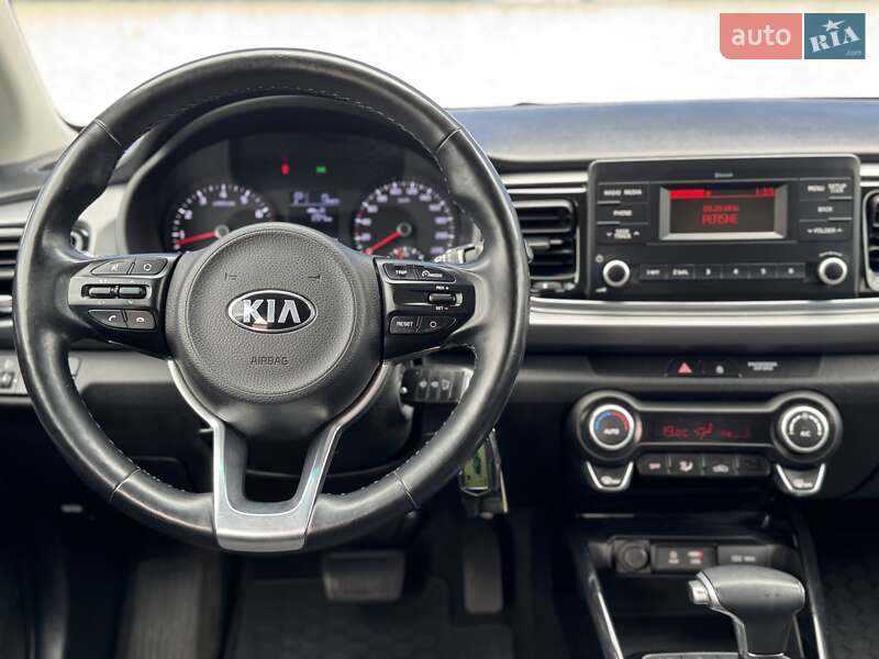 Хетчбек Kia Rio 2017 в Львові
