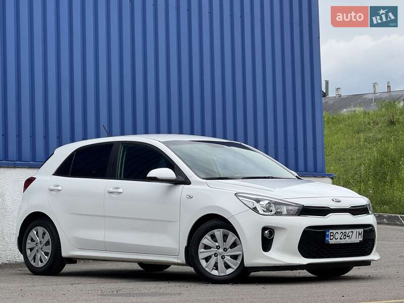 Хетчбек Kia Rio 2017 в Львові
