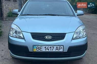 Хетчбек Kia Rio 2006 в 