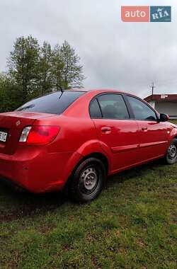 Седан Kia Rio 2010 в 