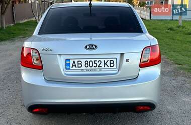 Седан Kia Rio 2011 в 