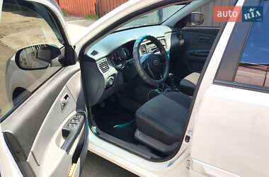Седан Kia Rio 2011 в 