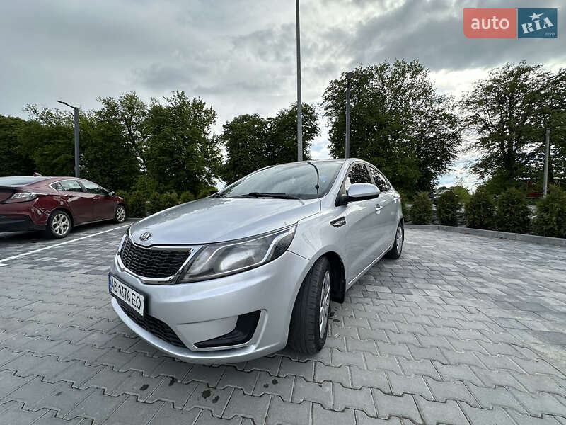 Седан Kia Rio 2013 в Виннице