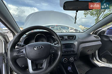 Седан Kia Rio 2013 в 