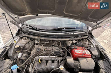 Седан Kia Rio 2013 в 