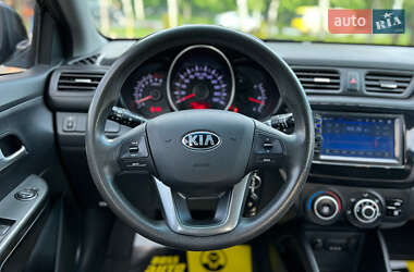 Седан Kia Rio 2013 в 
