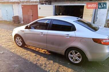 Седан Kia Rio 2012 в 