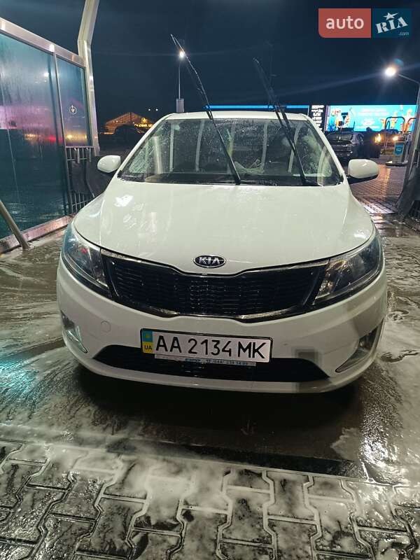 Седан Kia Rio 2012 в 
