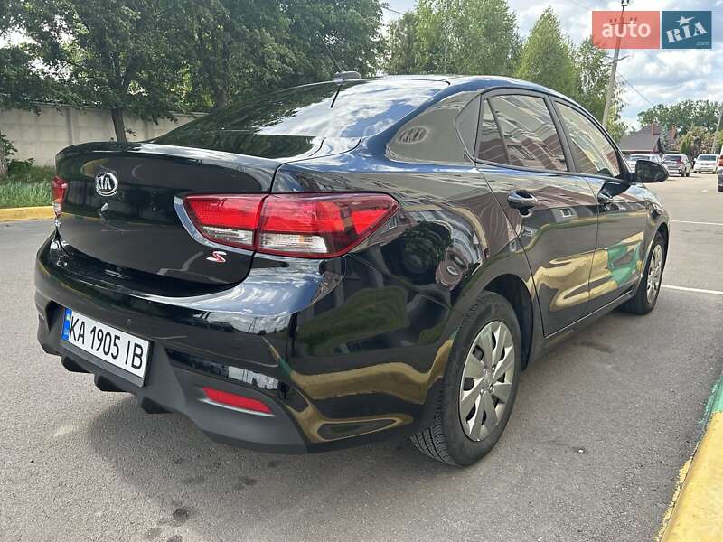 Седан Kia Rio 2020 в Киеве