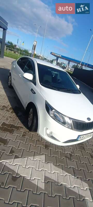 Седан Kia Rio 2012 в Белой Церкви