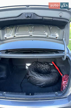 Седан Kia Rio 2013 в 