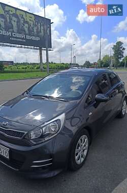 Хэтчбек Kia Rio 2016 в 
