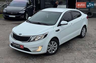 Седан Kia Rio 2013 в 