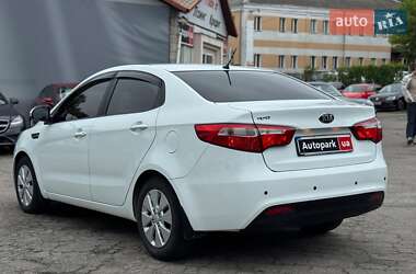 Седан Kia Rio 2013 в 