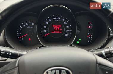 Седан Kia Rio 2013 в 