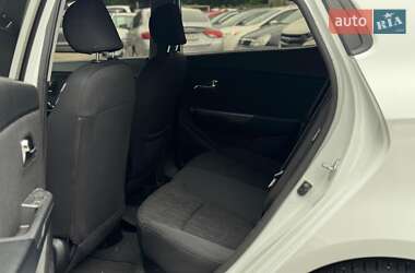 Седан Kia Rio 2013 в 