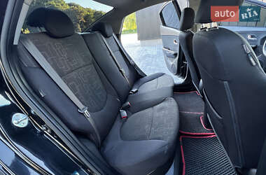 Седан Kia Rio 2012 в 