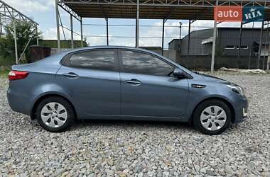 Седан Kia Rio 2014 в 