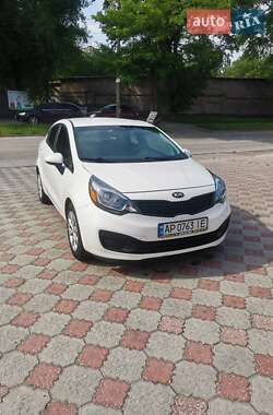 Седан Kia Rio 2014 в Запоріжжі