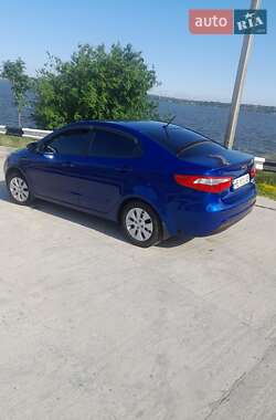 Седан Kia Rio 2012 в Николаеве