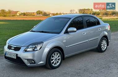 Седан Kia Rio 2011 в Виннице