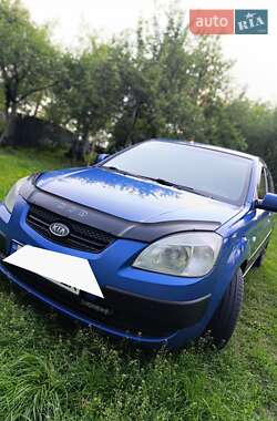 Седан Kia Rio 2006 в Харькове