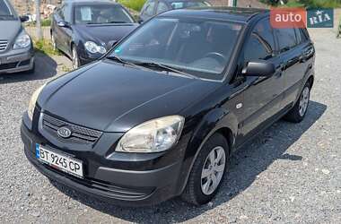 Хэтчбек Kia Rio 2009 в 