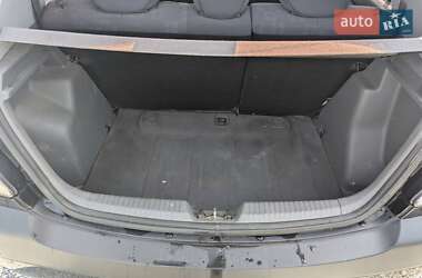 Хэтчбек Kia Rio 2009 в 