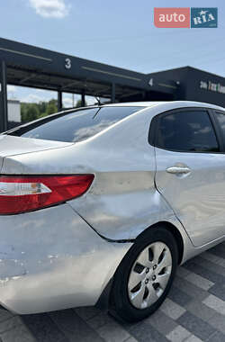Седан Kia Rio 2011 в 