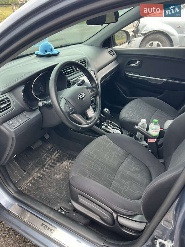 Седан Kia Rio 2013 в Киеве