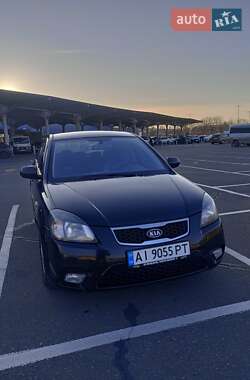 Хэтчбек Kia Rio 2011 в Одессе