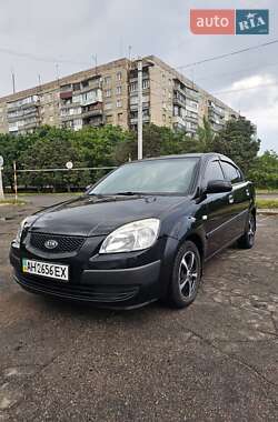 Седан Kia Rio 2008 в Краматорске