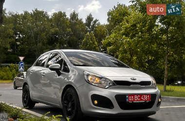 Хэтчбек Kia Rio 2014 в Луцке