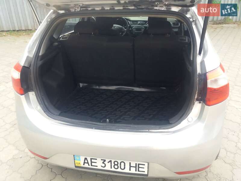 Хэтчбек Kia Rio 2013 в Днепре