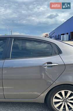 Седан Kia Rio 2013 в Полтаві
