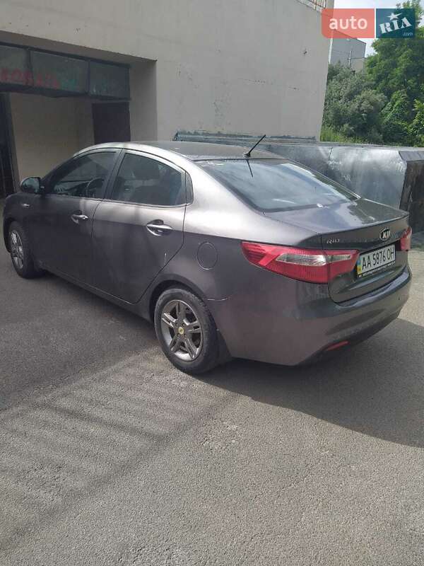 Седан Kia Rio 2013 в Києві