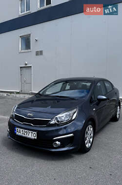 Седан Kia Rio 2017 в Киеве