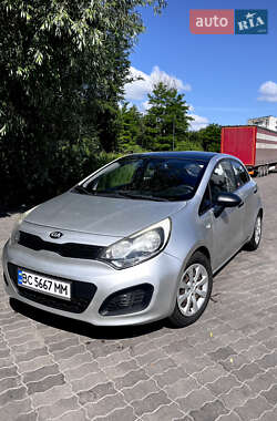 Хетчбек Kia Rio 2012 в Львові