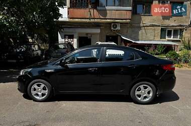 Седан Kia Rio 2012 в Ужгороде