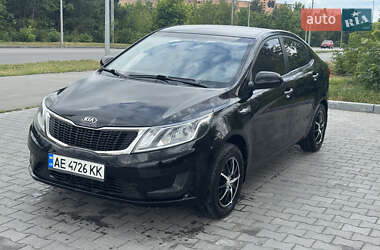 Седан Kia Rio 2013 в Полтаві