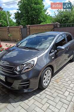 Хетчбек Kia Rio 2016 в Києві