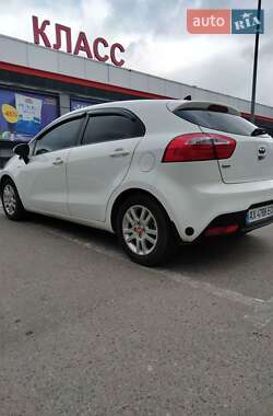 Хэтчбек Kia Rio 2011 в Харькове
