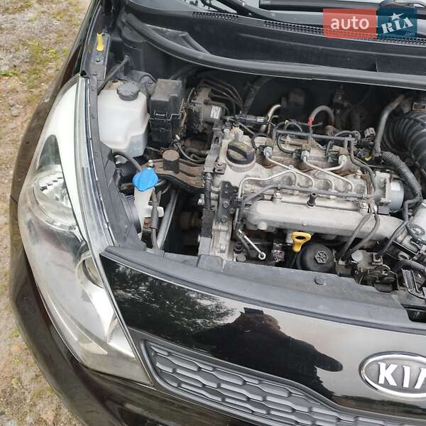 Хэтчбек Kia Rio 2012 в Житомире