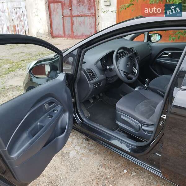 Хэтчбек Kia Rio 2012 в Житомире