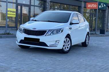 Седан Kia Rio 2012 в Днепре