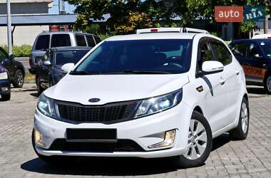 Хэтчбек Kia Rio 2012 в Днепре