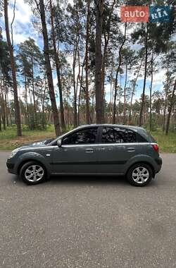 Хетчбек Kia Rio 2008 в Кропивницькому