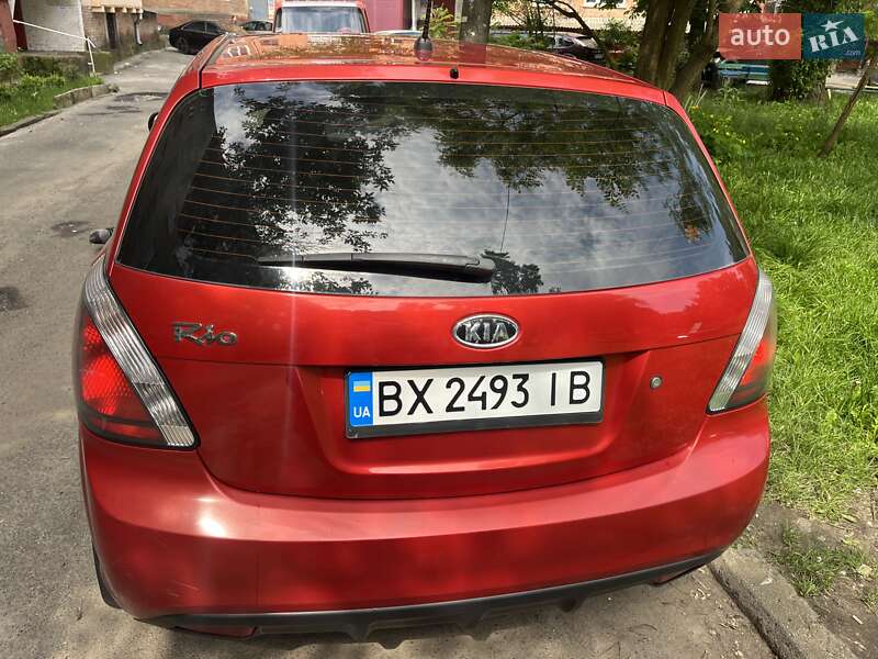Хетчбек Kia Rio 2010 в Хмельницькому