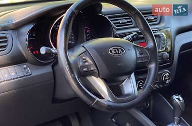 Седан Kia Rio 2013 в 