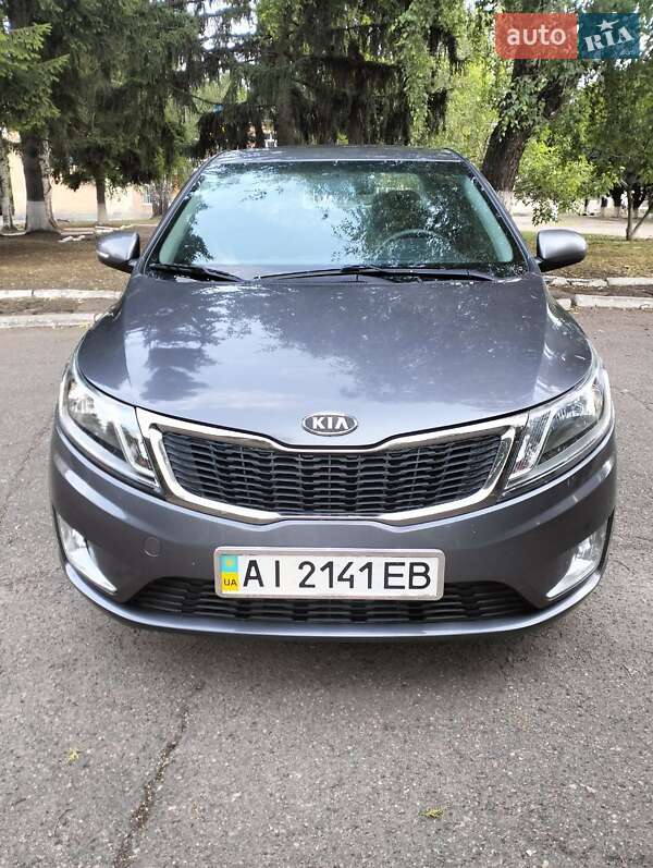 Седан Kia Rio 2012 в Смеле